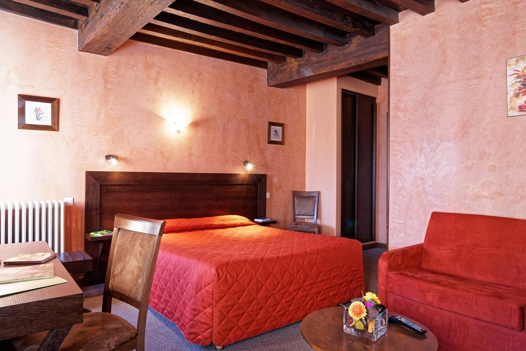 Logis Des Trois Maures Ξενοδοχείο Couches Εξωτερικό φωτογραφία