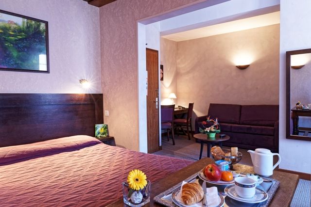 Logis Des Trois Maures Ξενοδοχείο Couches Εξωτερικό φωτογραφία